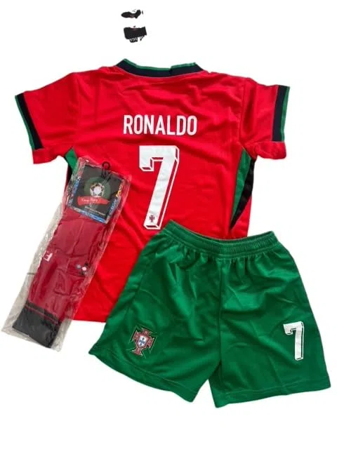 Générique Ensemble Maillot ET Short Portugal Ronaldo Top Qualite Taille 12 Ans Maillot Short Chaussette