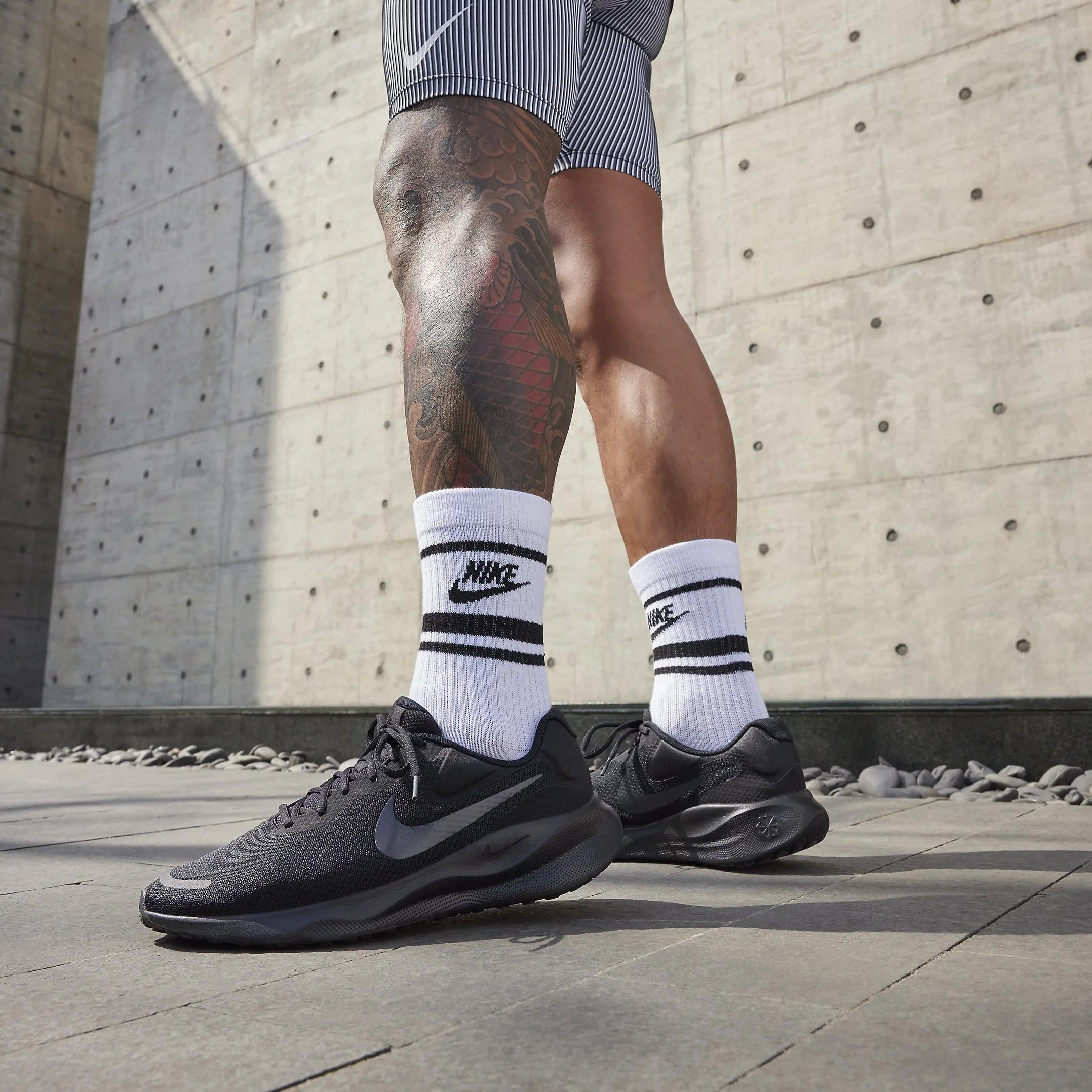 Nike Revolution 7 Running ShoeHomme