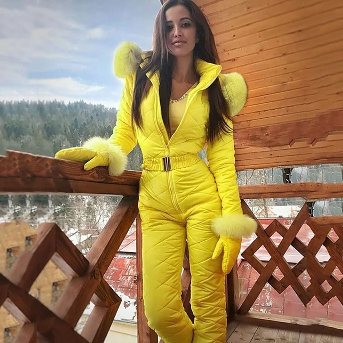 AEGJEGVD Combinaison de Ski pour Femme Une Pièce Combinaison de Neige Chaude Combinaison de Ski Hiver Imperméable Veste de Snowboard Longue Combinaison de Ski Sports de Neige Capuche en Plein Air