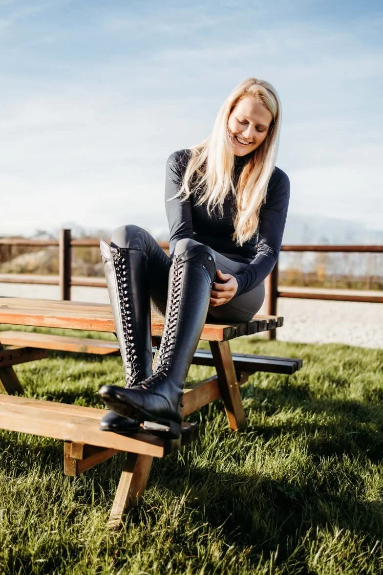 QHP Hailey Bottes d'équitation larges à lacets pour adulte Noir