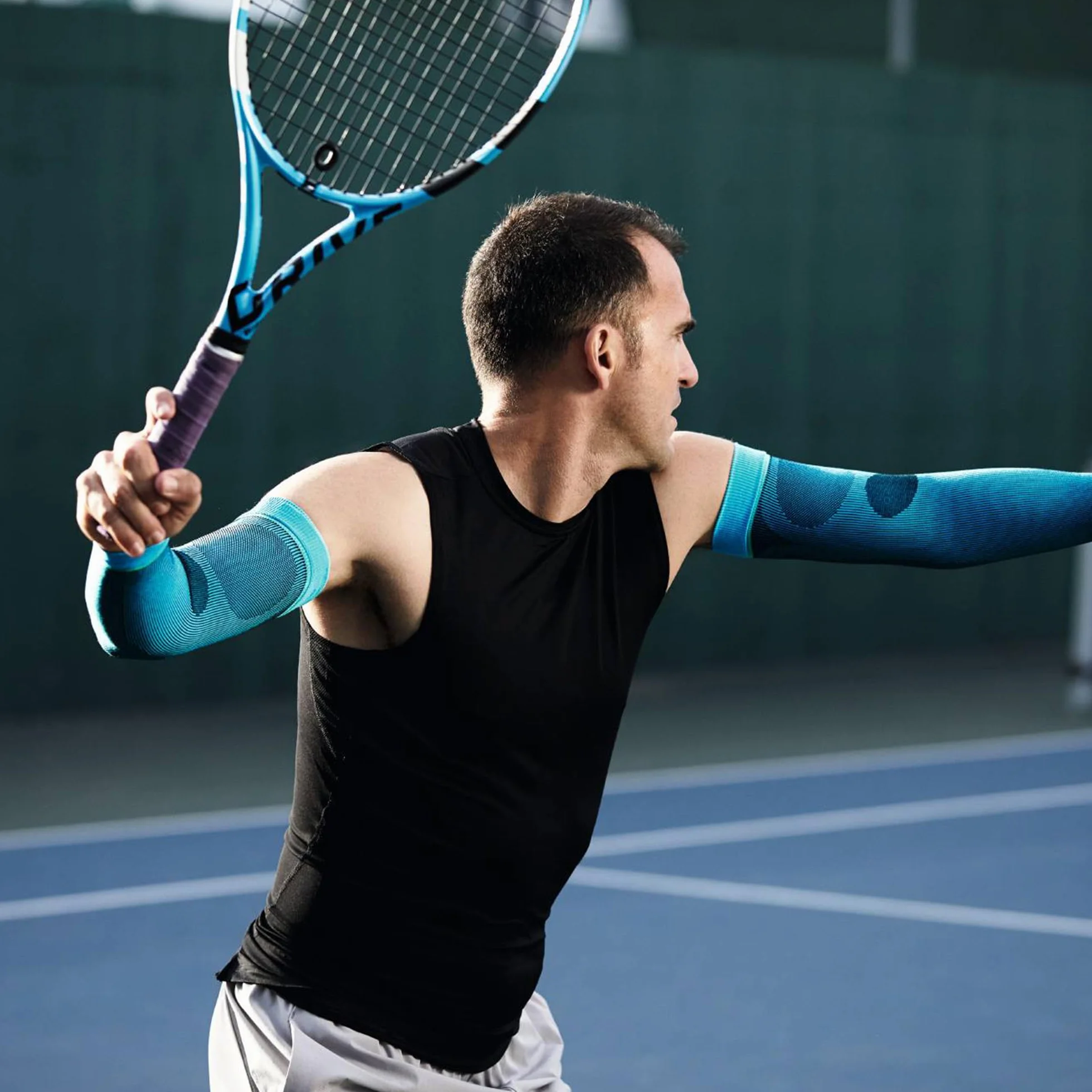 BAUERFEIND, 1 Paire de Bandages de Compression de Sport pour Bras, Unisexe, À Porter à Droite ou à Gauche, pour Les Sports de Ballon et d’Endurance, Renforcement de la Musculature
